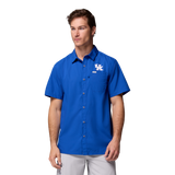 Kentucky Wildcats UK Slack Tide Flag Short Sleeve Shirt