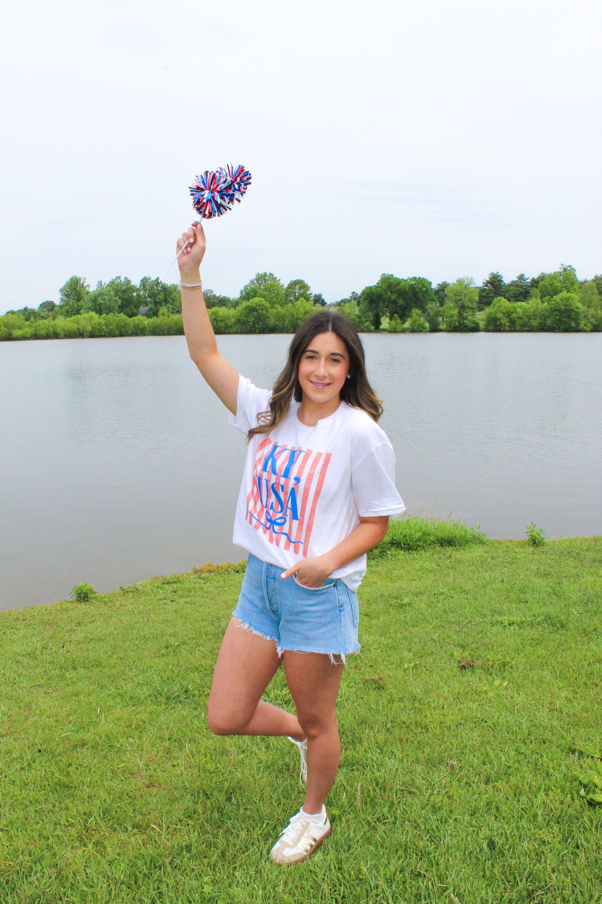 KY, USA Bow and Stripes T-Shirt